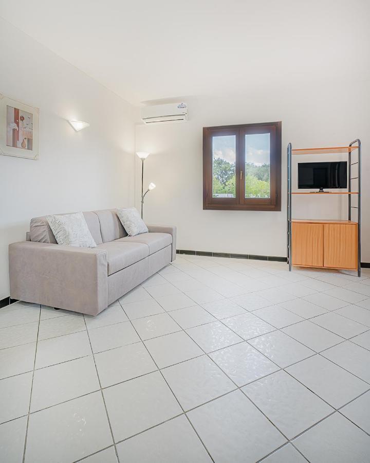 Ambra Holiday Rooms San Teodoro  Exterior foto